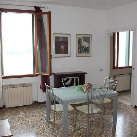 Lovely Canal View Apartamento Venecia