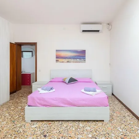 Apartamento Lovely Canal View Venecia