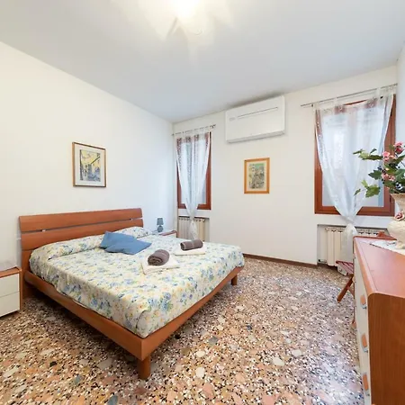 Apartamento Lovely Canal View