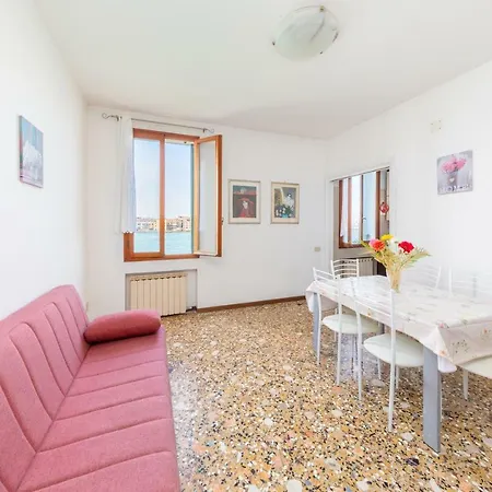 Apartamento Lovely Canal View *